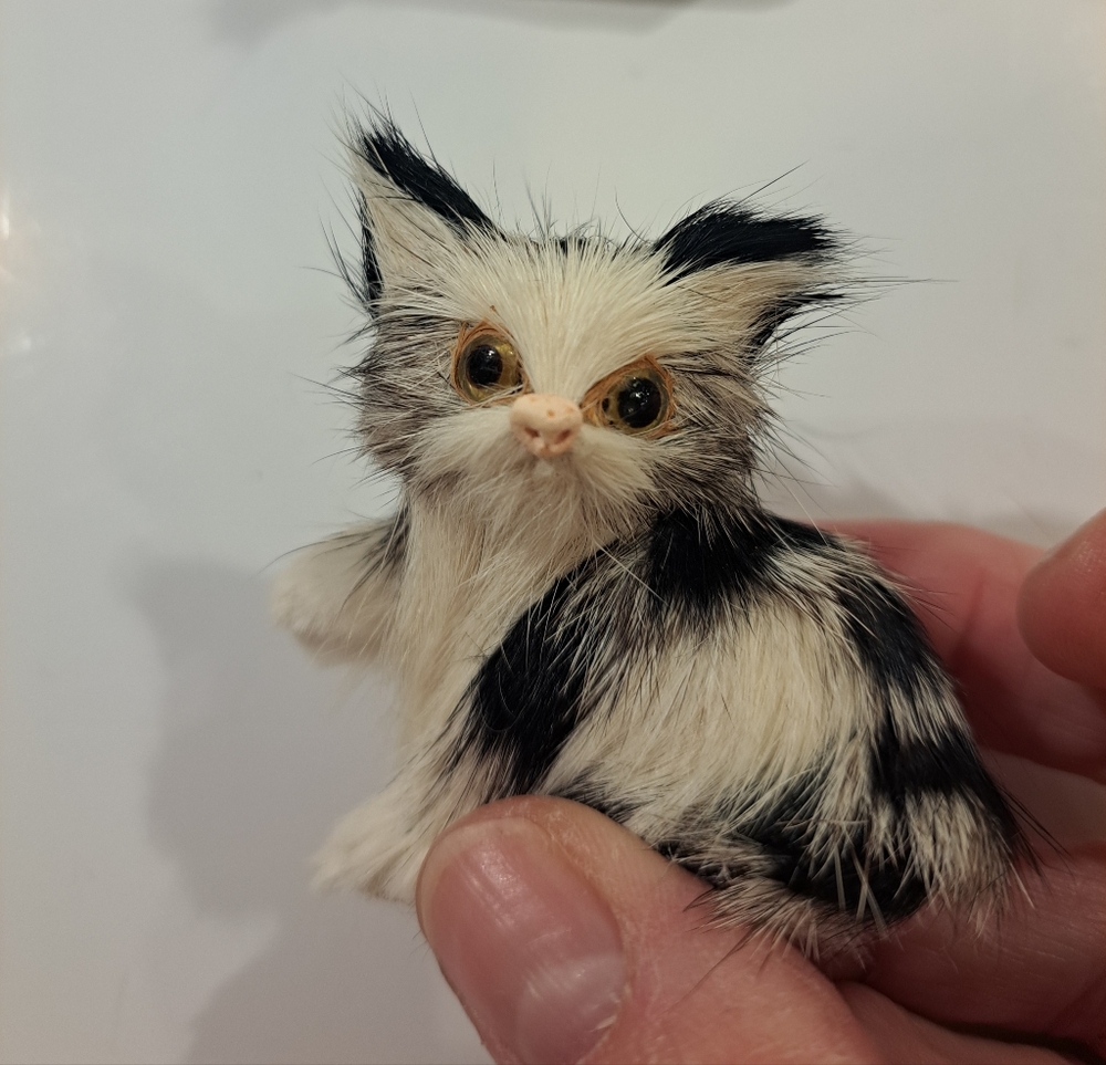 5 Rabbit Fur Mini Cat Kitty Realistic Figurines - Picture 4 of 6